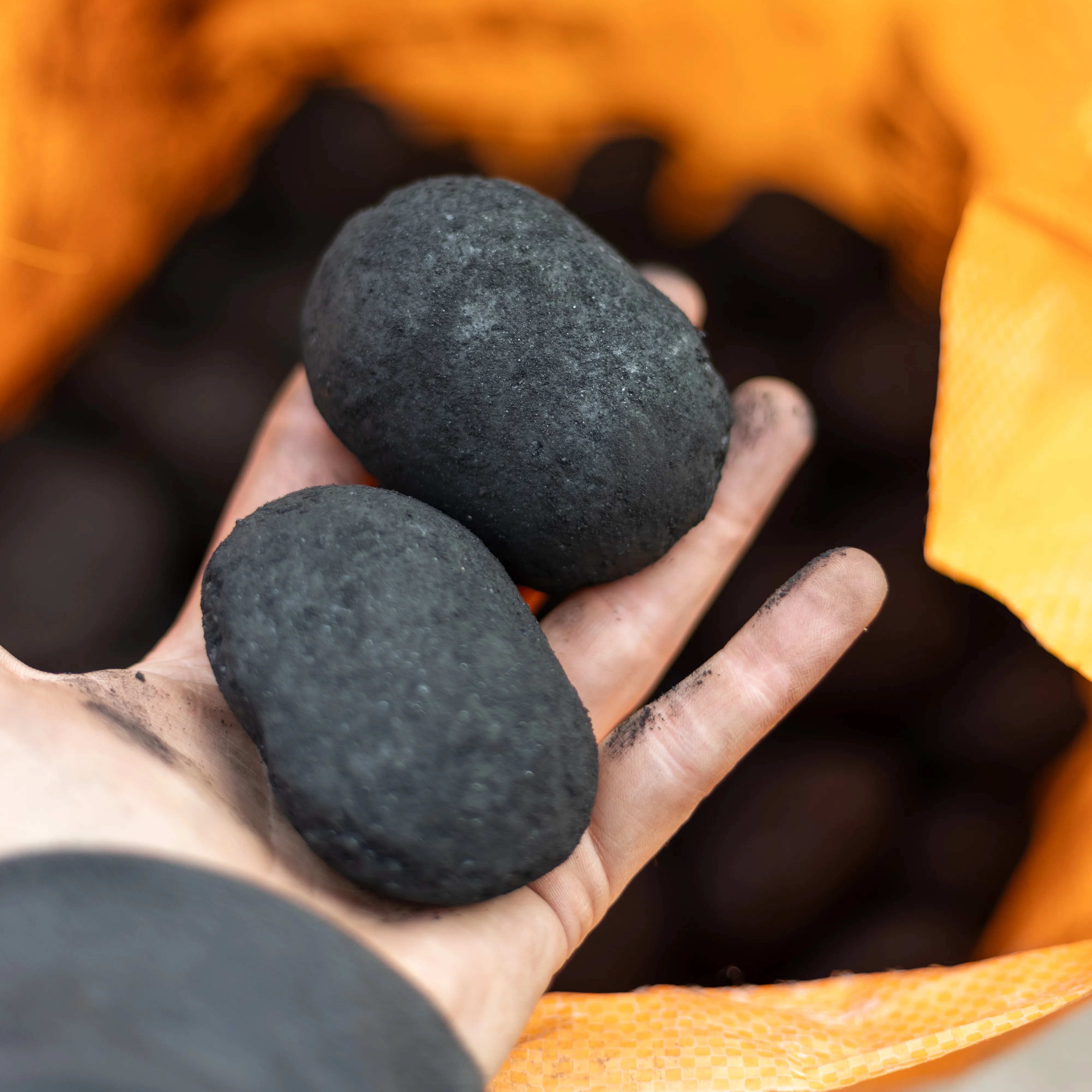 Surelite Smokeless Ovoids (20kg) - Image 2
